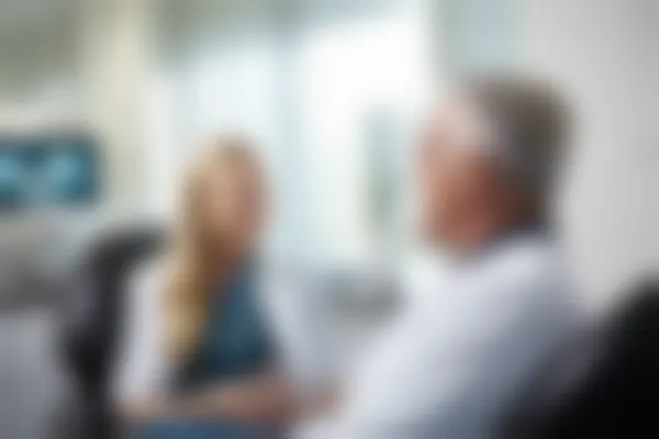 武汉康承贝健口腔门诊连锁牙套价格详情：原价8000元起，现优惠仅需6800元起，机会难得，速来体验！