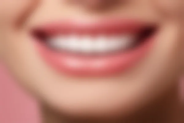 宁波桃源口腔门诊部牙齿美白服务现价仅需600元起，原价800元起，轻松打造璀璨笑容，费用实惠！