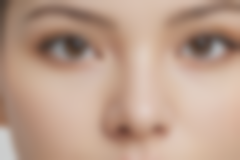 耳软骨复合隆鼻在广州紫馨美容医院的限时优惠价格仅为7800元起，原价9800元起。