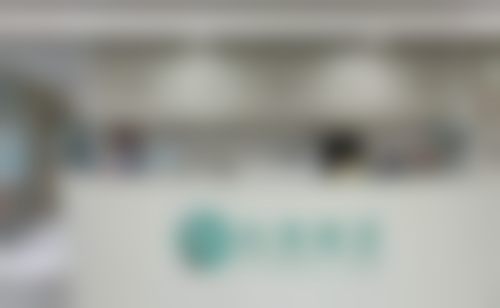 重庆丝粟植发连锁医生简介