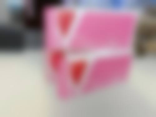 黑眼袋怎么产生的之化妆品使用不当:美丽的代价