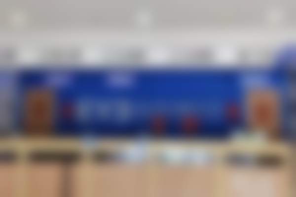 唐山爱尔眼科医院前台